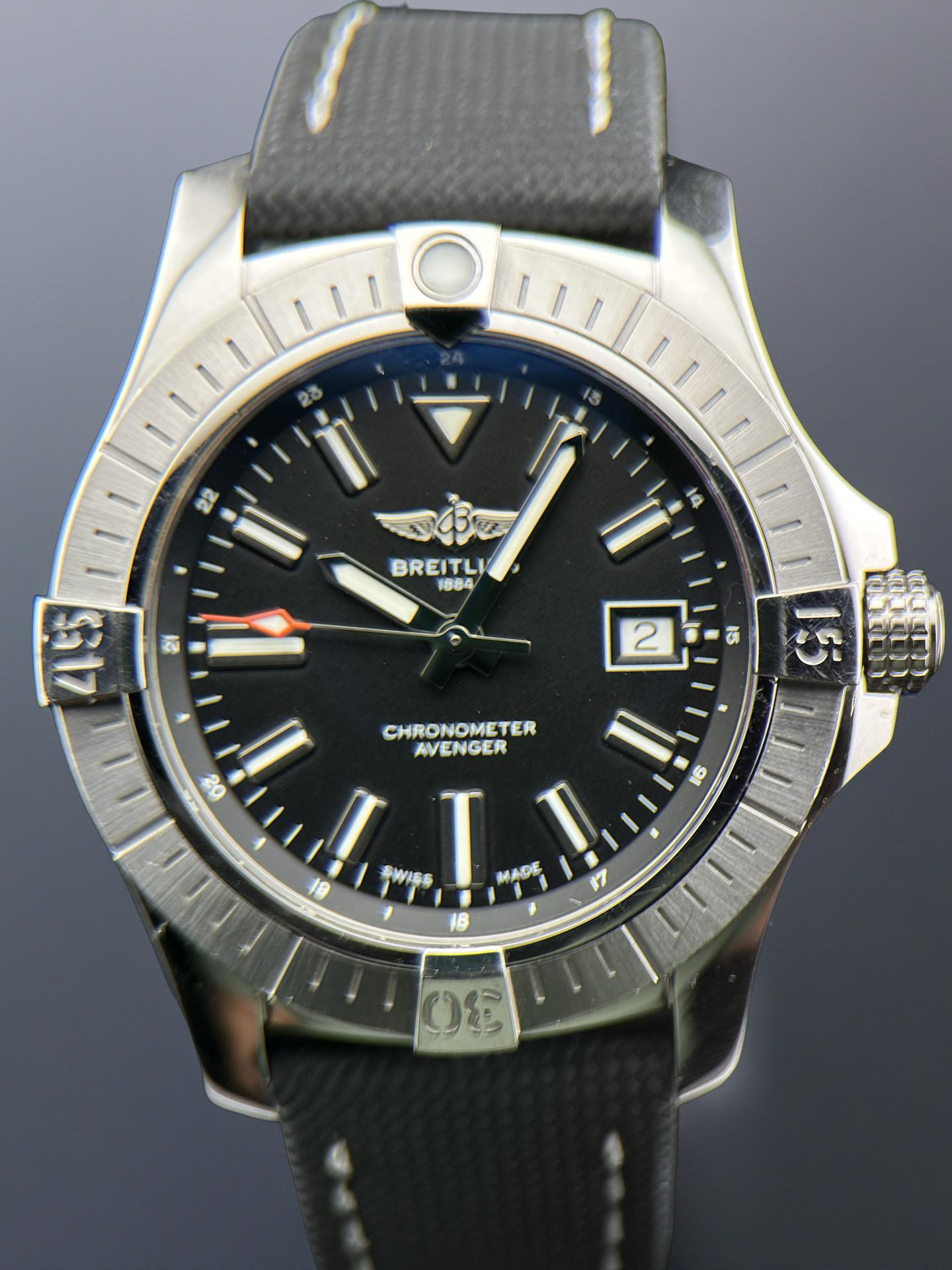 Breitling Avenger 42MM